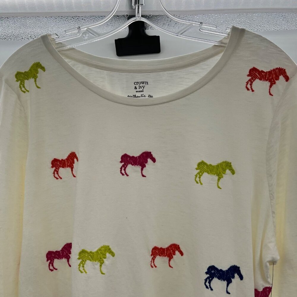 Crown & Ivy Embroidered Print Top Long Sleeve Multicolor Size 1X New - Picture 2 of 9